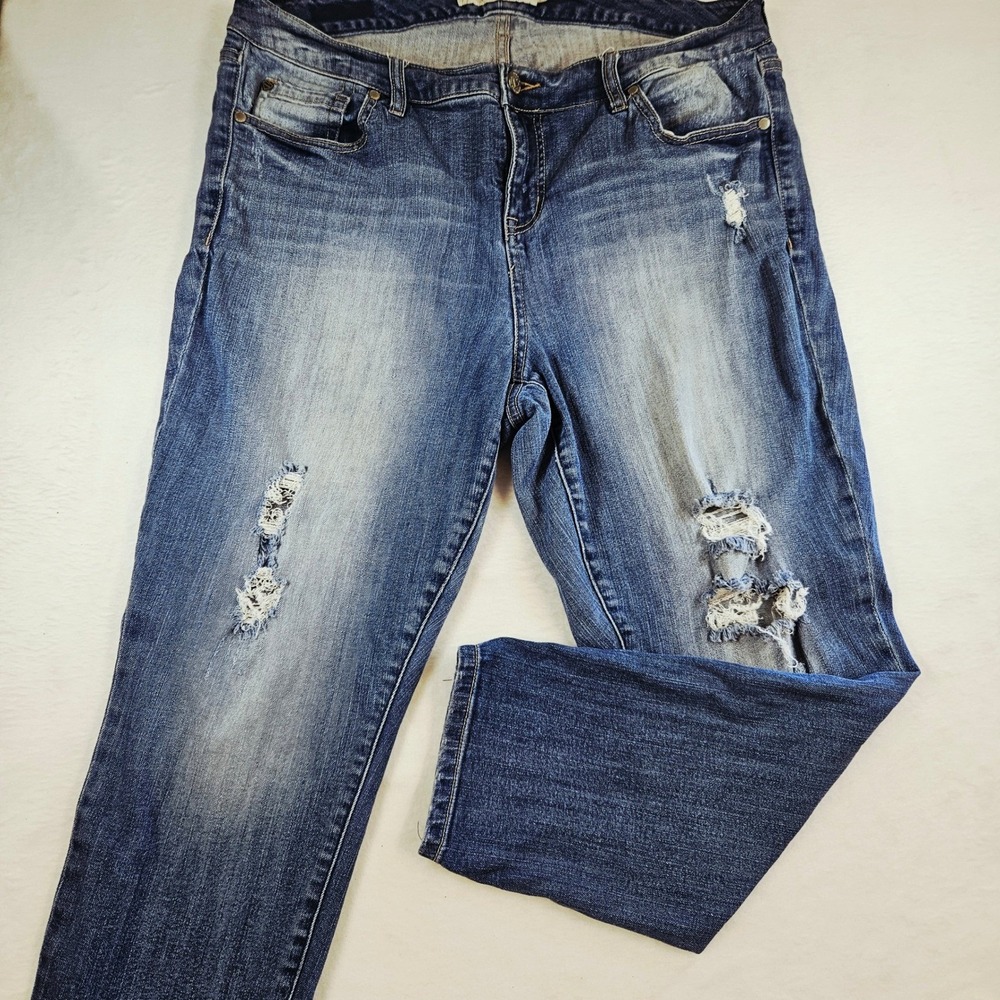 Torrid Womens 16R Distressed Boyfriend Jeans Medium Wash Ripped Denim Stretch - Picture 3 of 9